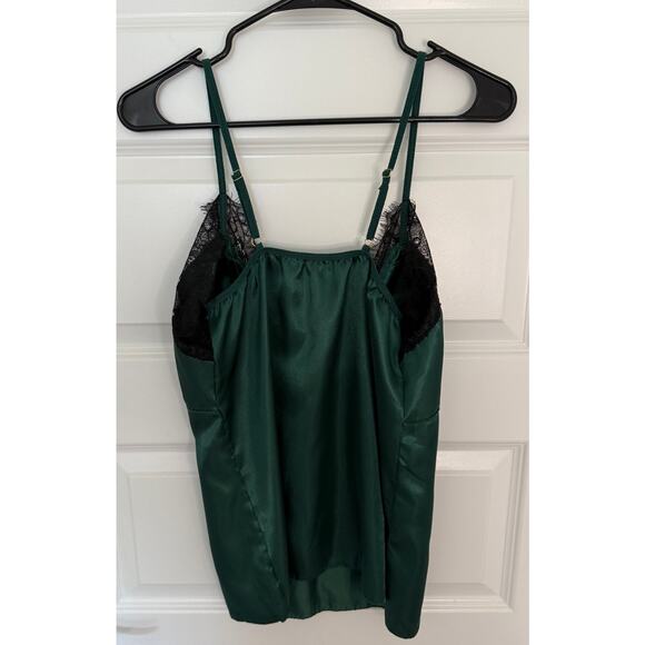 Emerald Green Satin Lace Cami Top – Approx. Size M (Pit to Pit 17") - Picture 3 of 3